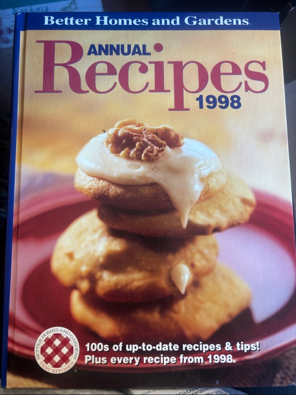 Vintage Better Homes and Gardens Annual Recipes 1998 – Cream and Blue Cover